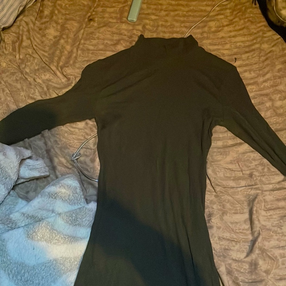 This green to the waist dress is for a tight body and amazing shape !!